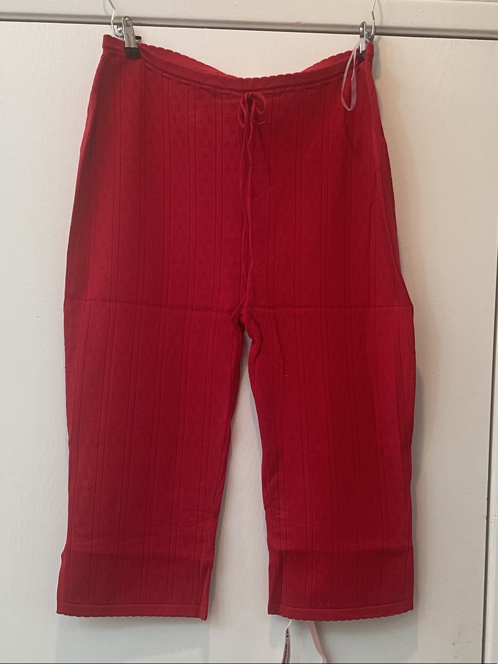 House of CB Red Knit Cropped Capris